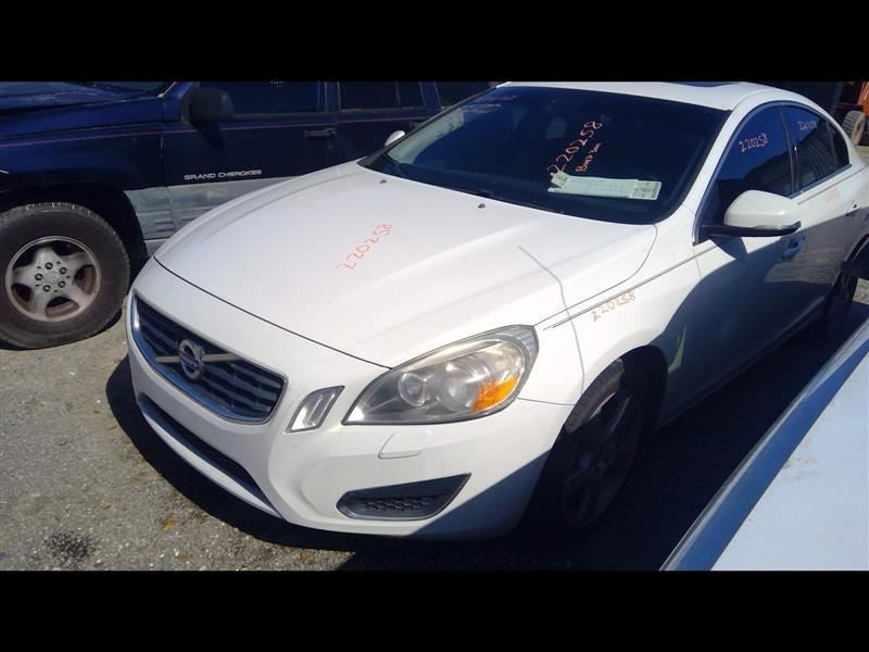 Audio Equipment Radio XC70 Receiver Fits 12-14 VOLVO 70 SERIES 664647