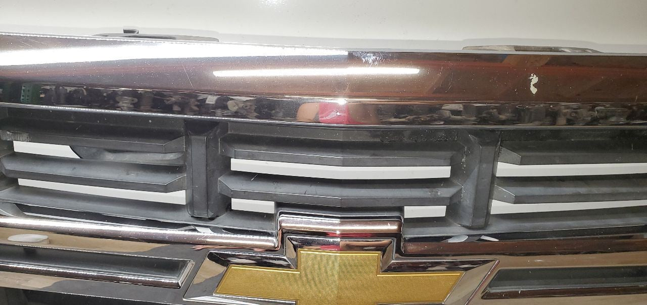 Grille Chrome Surround Black Bars Fits 14-15 SILVERADO 1500 PICKUP 1130675