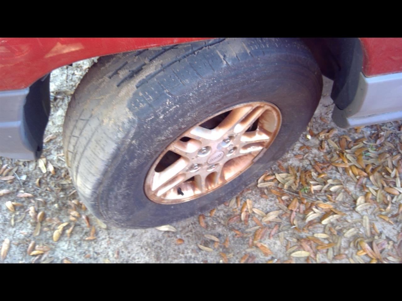 Alternator Fits 99-04 GRAND CHEROKEE 1122396