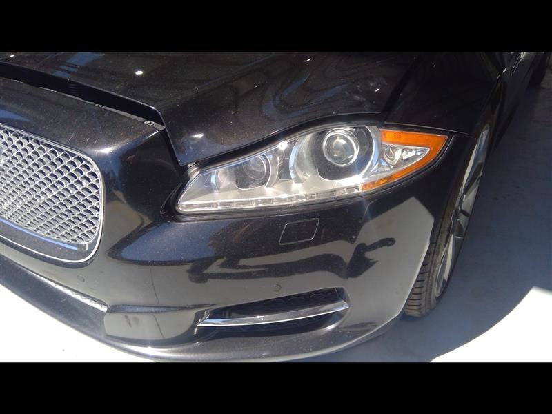 Audio Equipment Radio Receiver Am-fm-cd Fits 11-15 XJ 530840