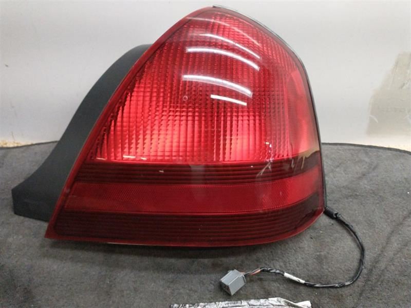 Passenger Tail Light Quarter Panel Mounted Fits 03-11 GRAND MARQUIS 848105