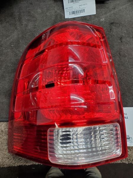 Driver Left Tail Light Fits 03-06 EXPEDITION 990375