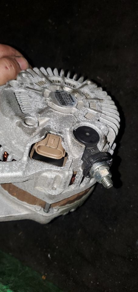 Alternator 4 Cylinder Fits 18 ALTIMA 1092472
