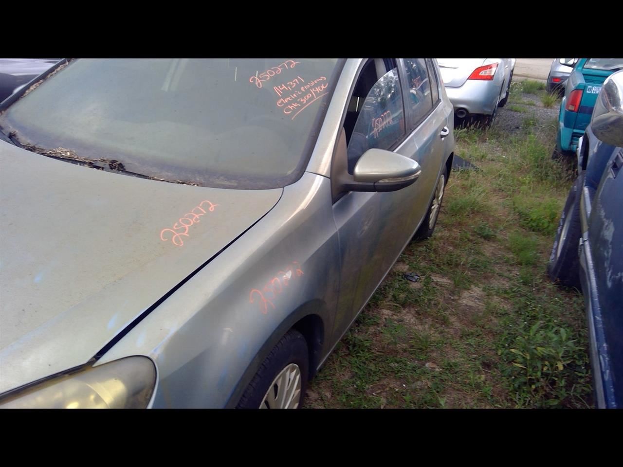 Driver Front Door Hatchback Electric 4 Door Fits 10-14 GOLF 1125649