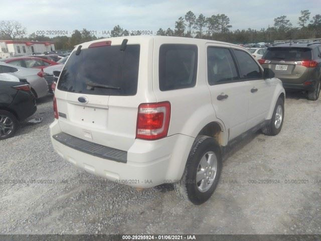 Audio Equipment Radio Receiver AM-FM-CD-MP3 Fits 11-12 ESCAPE 563533