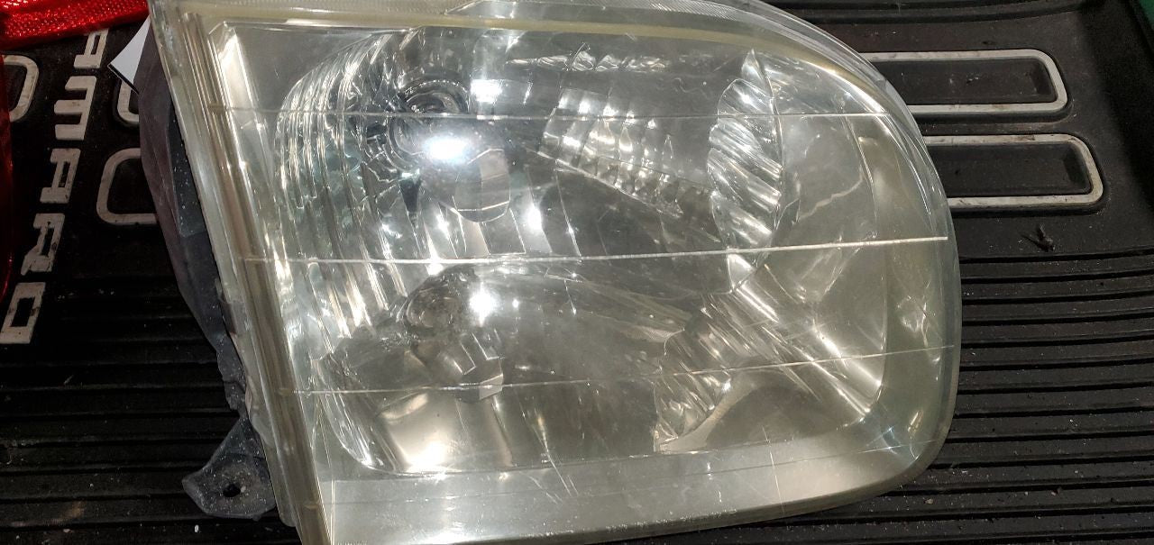 Passenger Right Headlight Fits 01-04 SEQUOIA 1103986