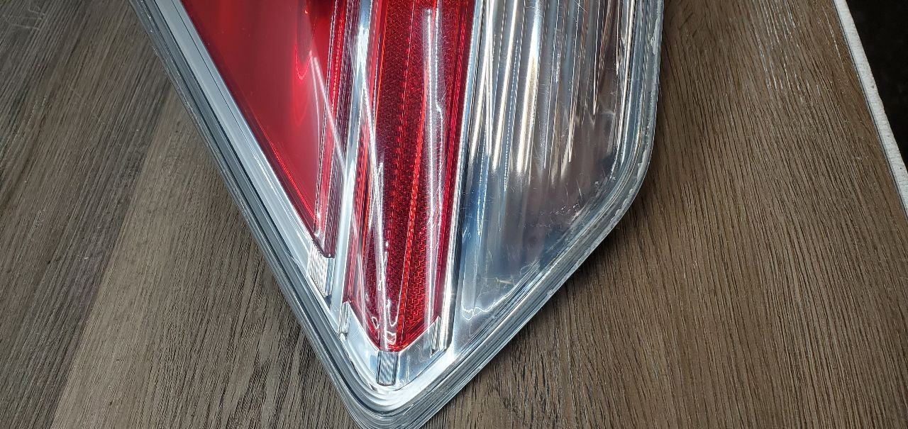 Driver Tail Light VIN K 1st Digit Korea Built Fits 14-17 ROGUE 1087150