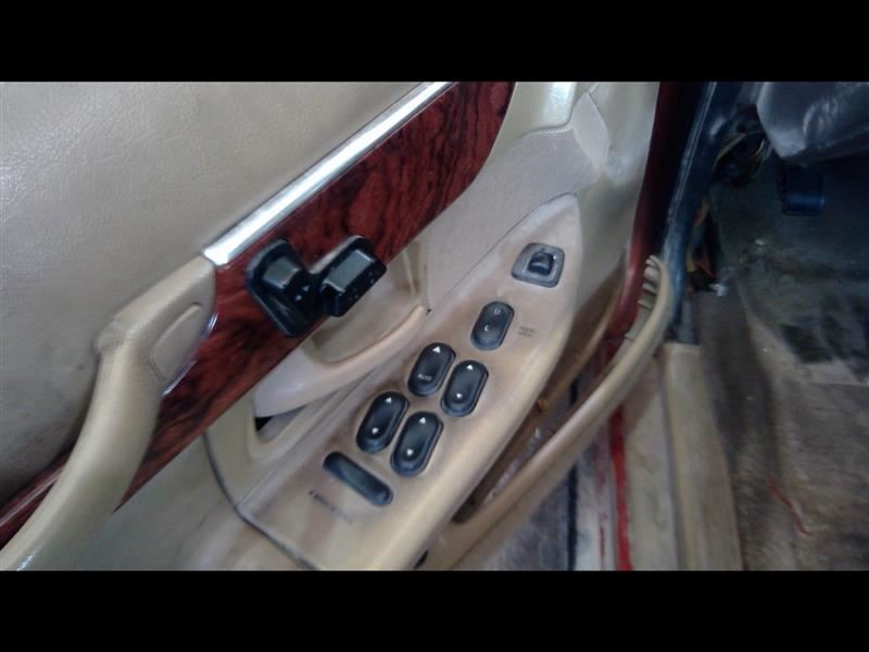 Fuel Pump Assembly Fits 00-02 CROWN VICTORIA 1058468