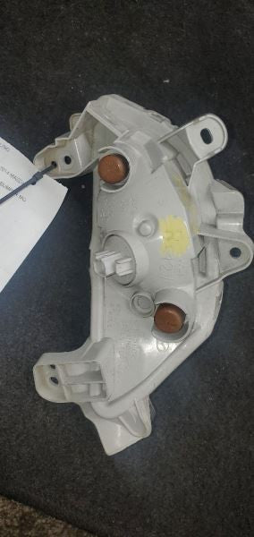 Passenger Corner/Park Light Park Lamp-turn Signal Fits 14-16 MAZDA 3 1053464