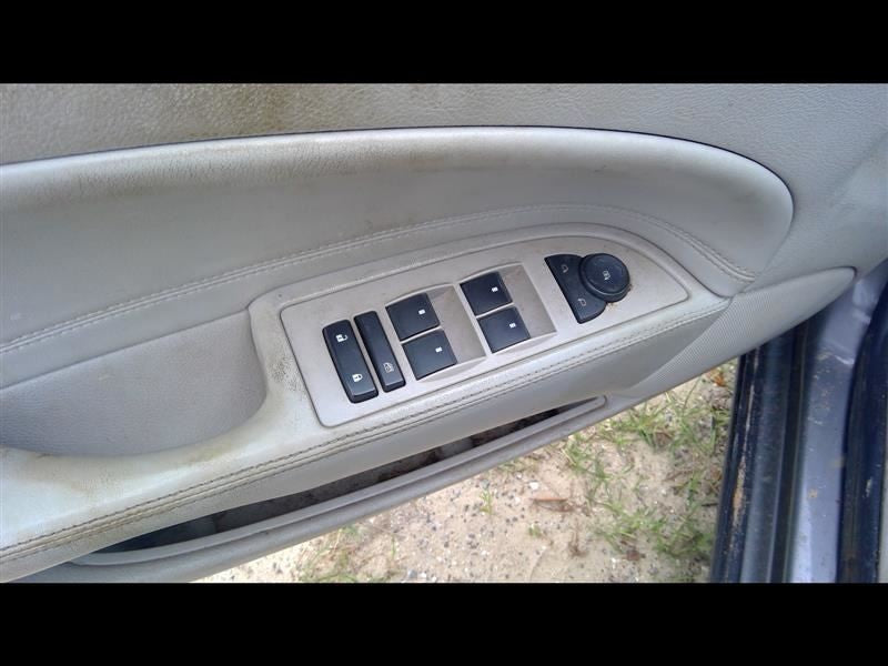 Passenger Right Door Handle Exterior Front Fits 06-11 LUCERNE 1035444