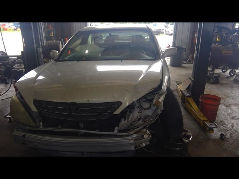 Driver Left Tail Light Fits 02-04 CAMRY 846683