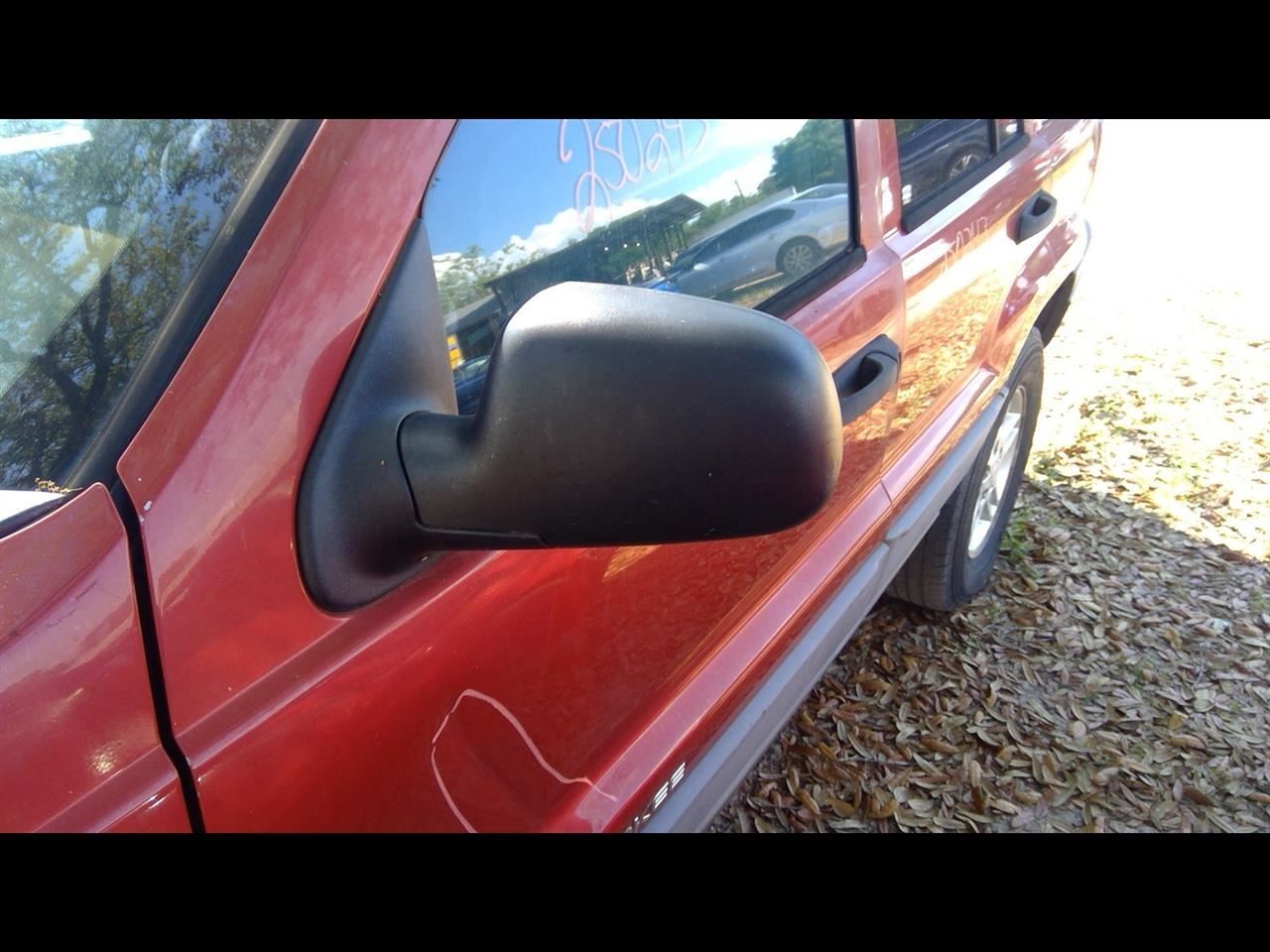 Alternator Fits 99-04 GRAND CHEROKEE 1122396
