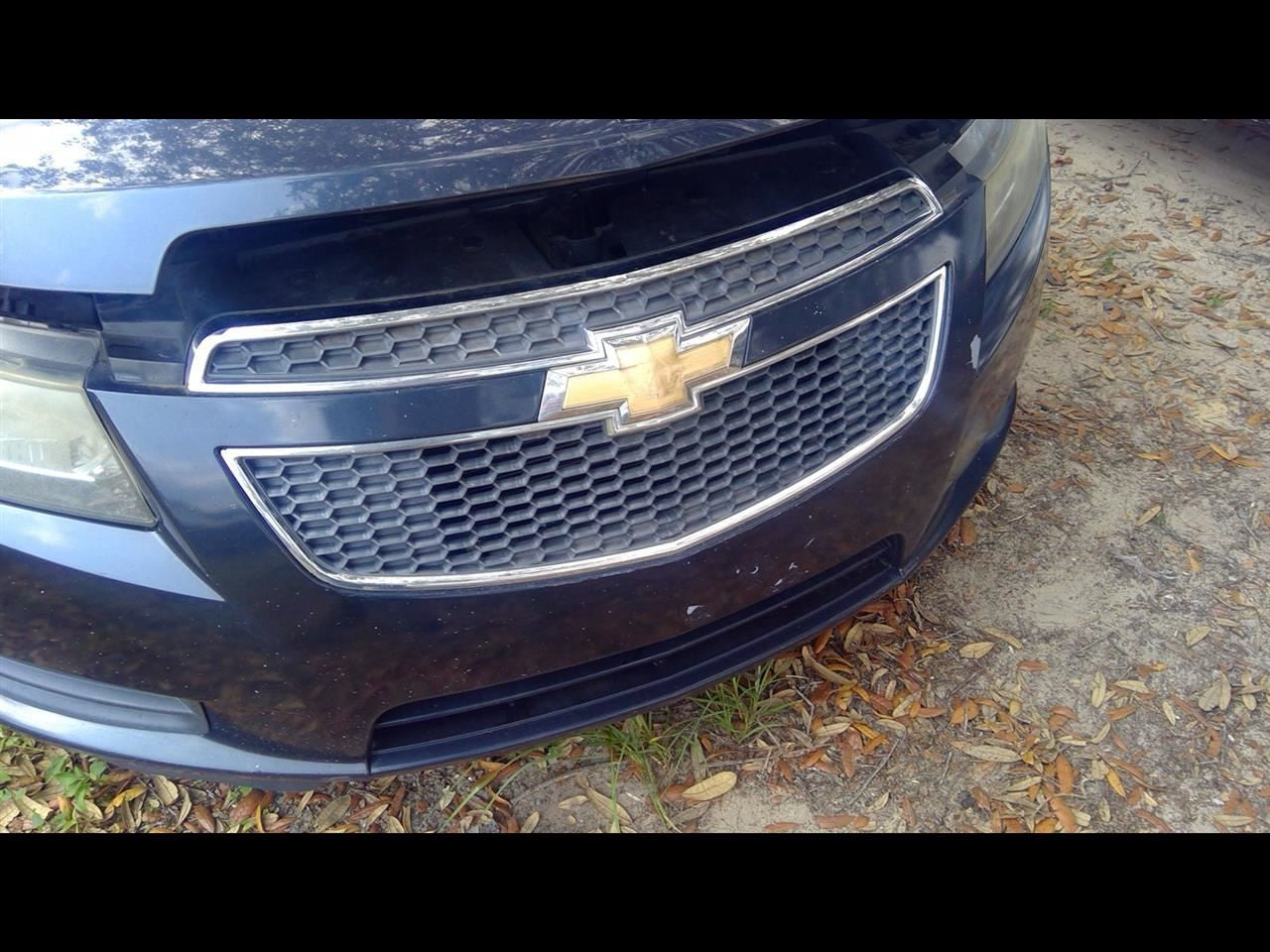 Grille Lower Center Of Fascia Transmission Opt MH8 Fits 11-14 CRUZE 1126759