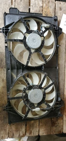Radiator Fan Motor Fan Assembly Fits 14-17 MAZDA 6 1043610