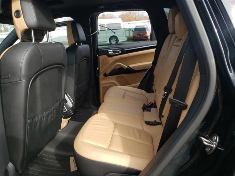 PASSENGER SIDE A PILLAR TRIM 7P5867234AA FITS CAYENNE 2014 648780