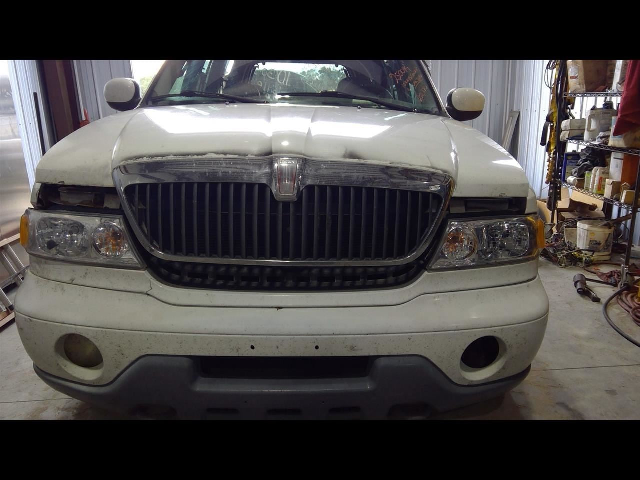 Passenger Right Tail Light Lid Mounted Fits 98-02 NAVIGATOR 1098371