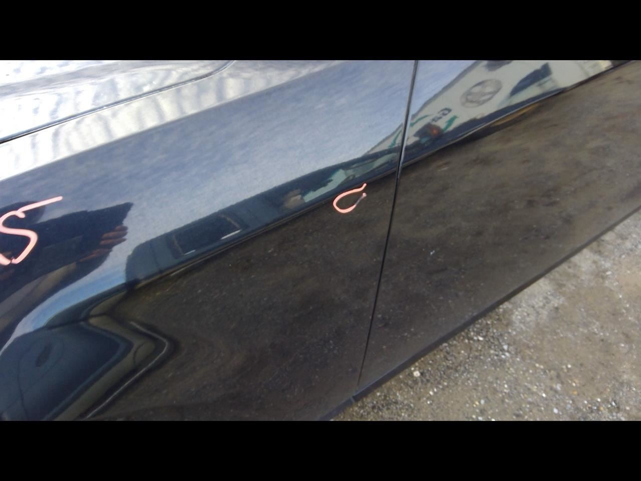 Passenger Right Front Spindle/Knuckle RWD Fits 05-11 300 1099564