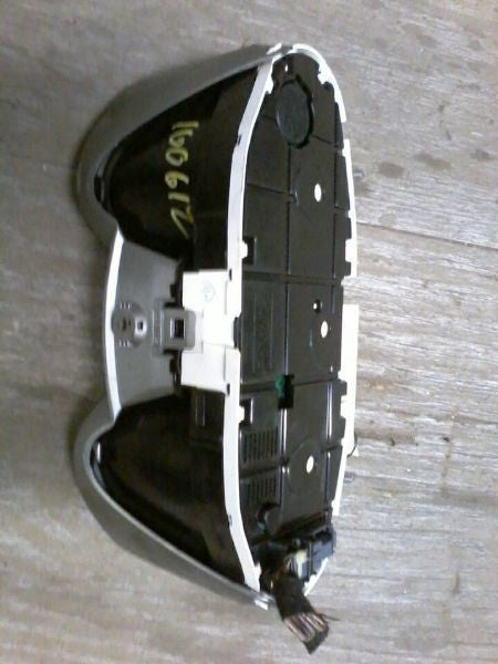 Speedometer Cluster MPH With Message Center Fits 12-13 FIESTA 228506