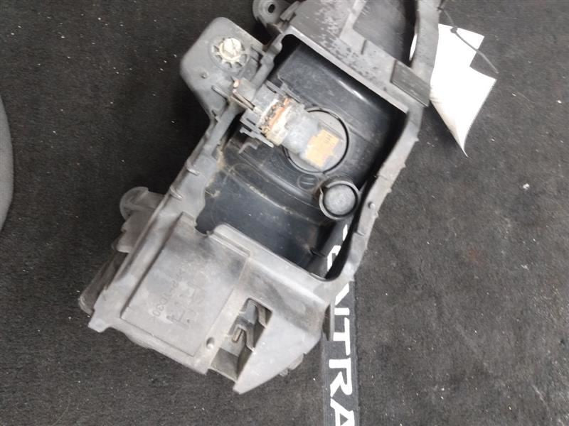 Passenger Corner/Park Light Fog-driving Bumper Mounted Fits 11-13 SONATA 1057166