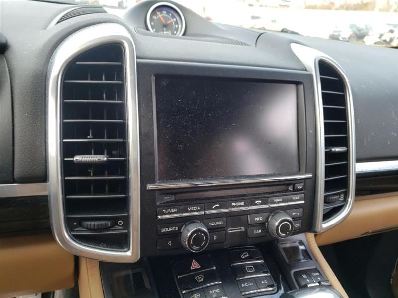 PASSENGER SIDE A PILLAR TRIM 7P5867234AA FITS CAYENNE 2014 648780