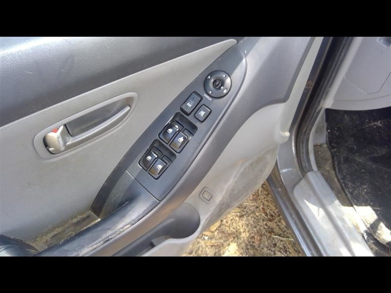 Passenger Tail Light Sedan Quarter Panel Mounted Fits 07-10 ELANTRA 1049793
