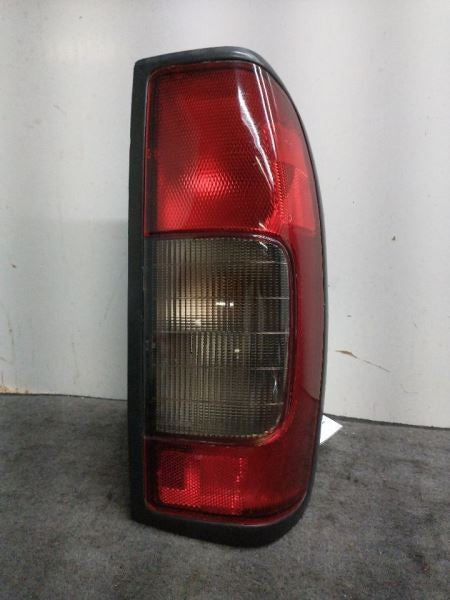 Passenger Tail Light Quarter Panel Mounted Fits 02-04 FRONTIER 897646
