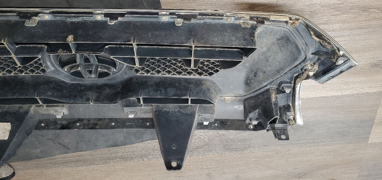 Grille Upper Chrome Surround Fits 12-15 TACOMA 1129109