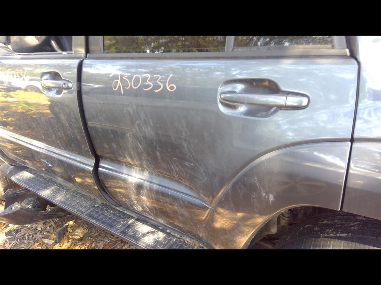 Automatic Transmission 6 Cylinder 2WD Fits 03-04 4 RUNNER 1132057