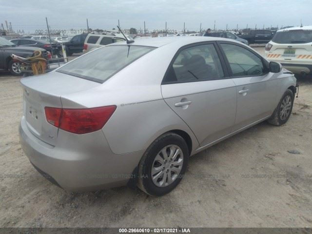 Automatic Transmission 2.0L Hatchback Fits 11-13 FORTE 585920