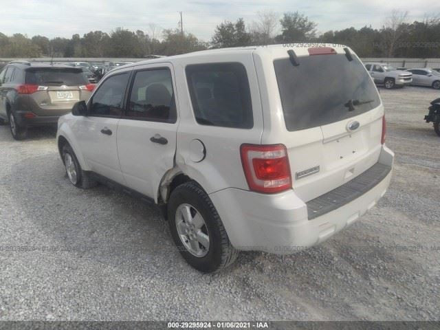 Audio Equipment Radio Receiver AM-FM-CD-MP3 Fits 11-12 ESCAPE 563533