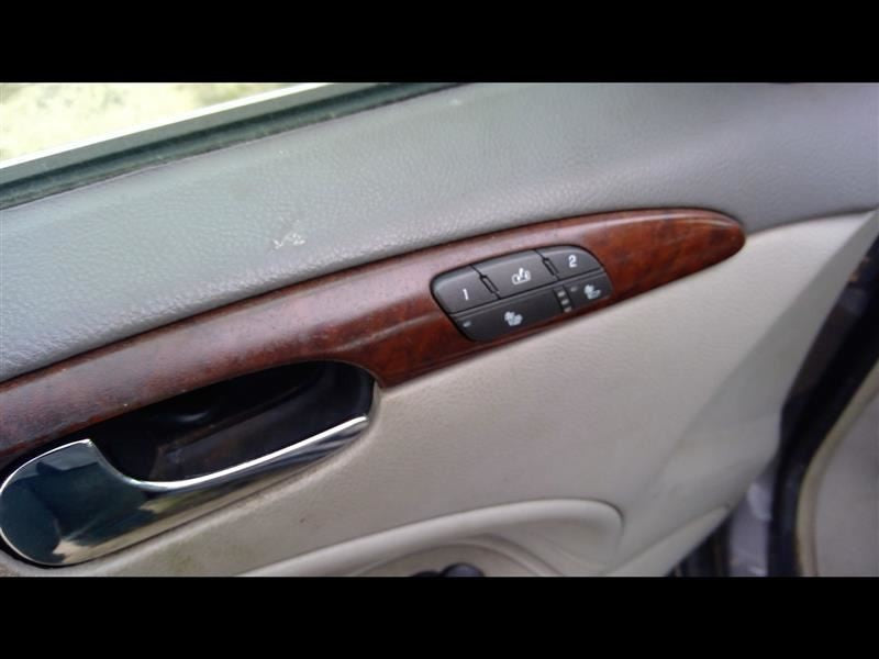 Passenger Right Door Handle Exterior Front Fits 06-11 LUCERNE 1035444