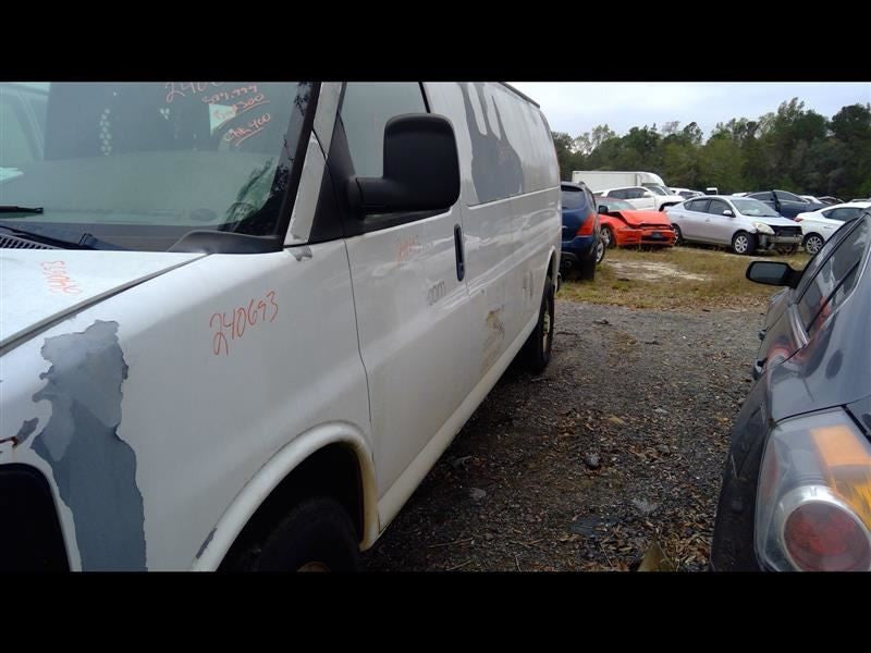 Chassis ECM Body Control BCM Center Dash Fits 03-07 EXPRESS 1500 VAN 1086061