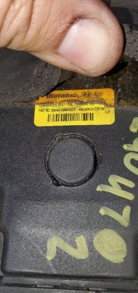 Chassis ECM Fuel Pump Controller Fits 13-17 AZERA 1076726