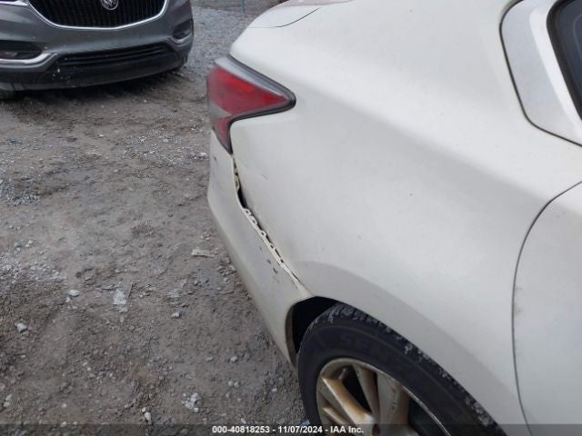 Driver Corner/Park Light Fog-driving Bumper Mounted Fits 04-19 SENTRA 1103720