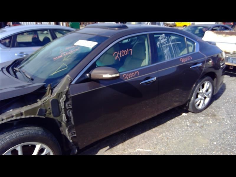 Passenger Right Lower Control Arm Front Fits 09-14 MAXIMA 995770