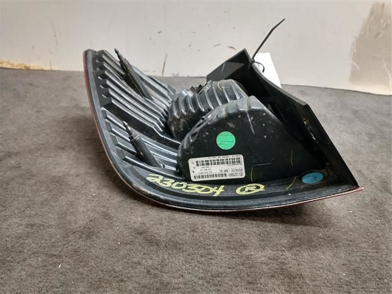 Passenger Tail Light Incandescent Lamps Fits 10-20 JOURNEY 749110