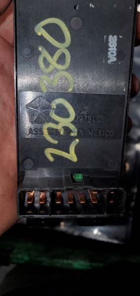 Driver Front Door Switch Driver's Quad Cab Fits 03-10 DODGE 3500 PICKUP 1074929