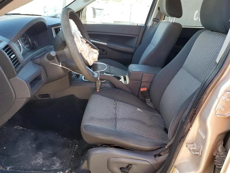 Speedometer Cluster MPH Fits 08 COMMANDER 1011886