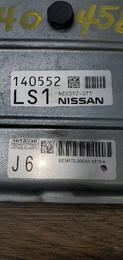 Engine ECM Electronic Control Module 5.6L 8 Cylinder Fits 14 NV 2500 1061422
