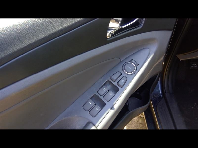 Passenger Corner/Park Light Fog-driving Bumper Mounted Fits 11-13 SONATA 738551