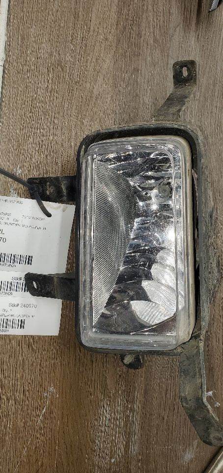 Driver Corner/Park Light Fog-driving Fits 15-20 SUBURBAN 1500 1073809