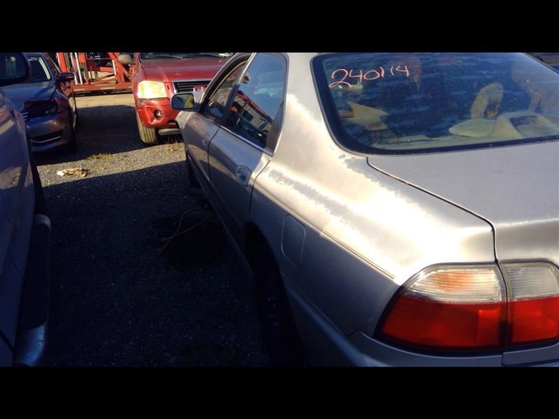 Passenger Right Lower Control Arm Front Fits 94-97 ACCORD 1030538