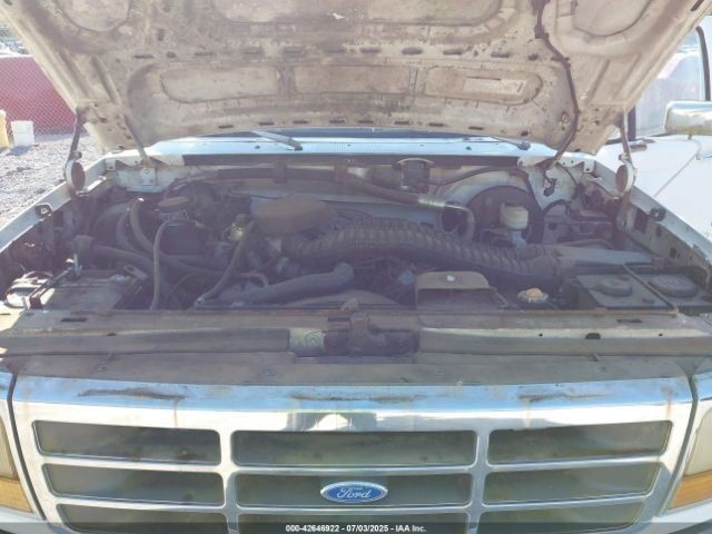 Passenger Corner/Park Light Side Marker Fits 92-97 FORD F250 PICKUP 1136227