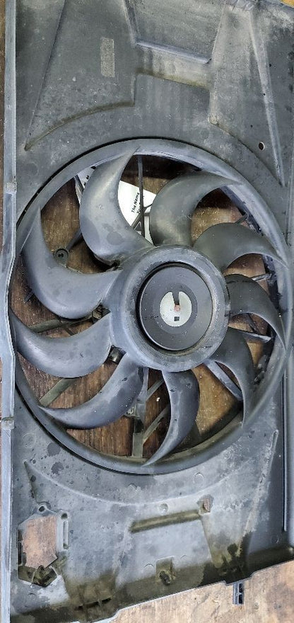 Radiator Fan Motor Fan Assembly Fits 05-10 COBALT 1095338