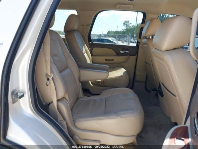 Corner/Park Light Fog-driving Bumper Mounted Fits 07-14 SUBURBAN 1500 1041921