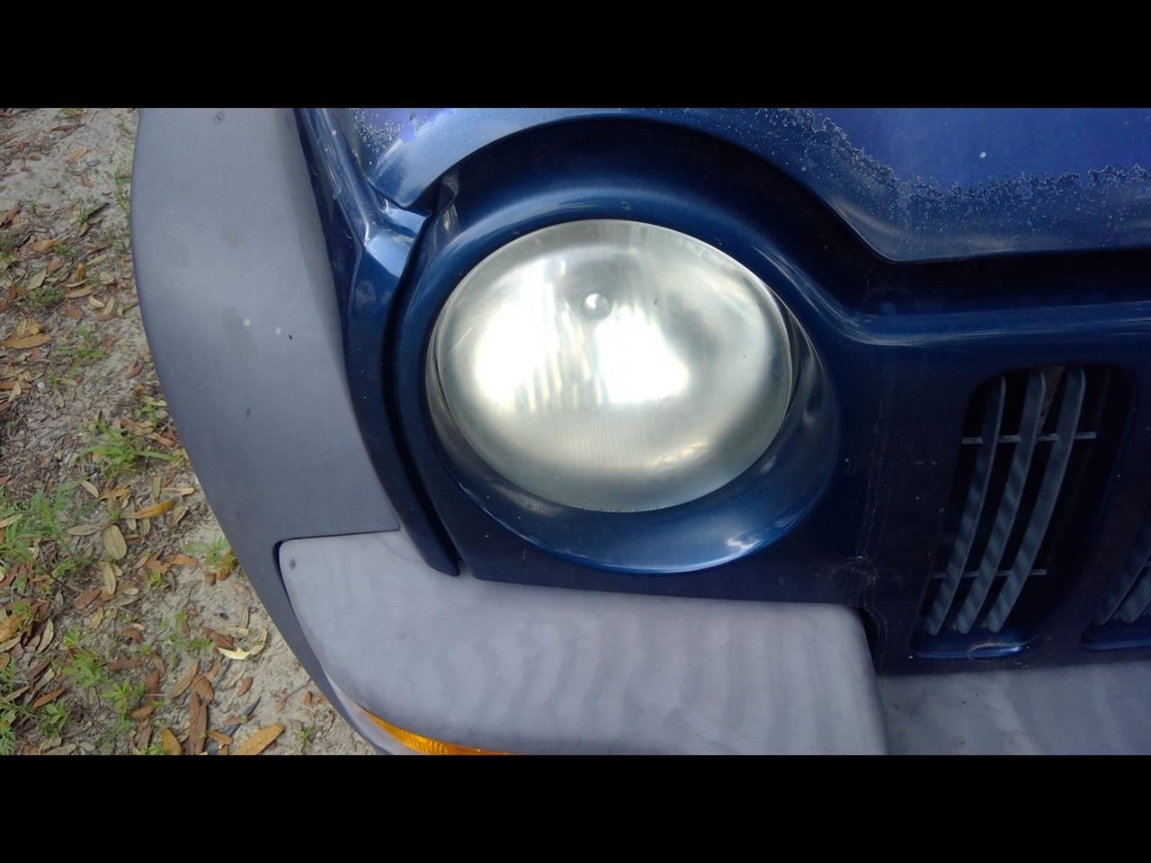 Passenger Right Front Spindle/Knuckle Fits 02-07 LIBERTY 1126736
