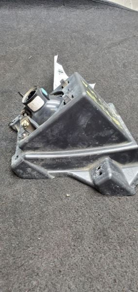 Corner/Park Light Fog-driving Round Halogen Fits 06-17 MUSTANG 1049650