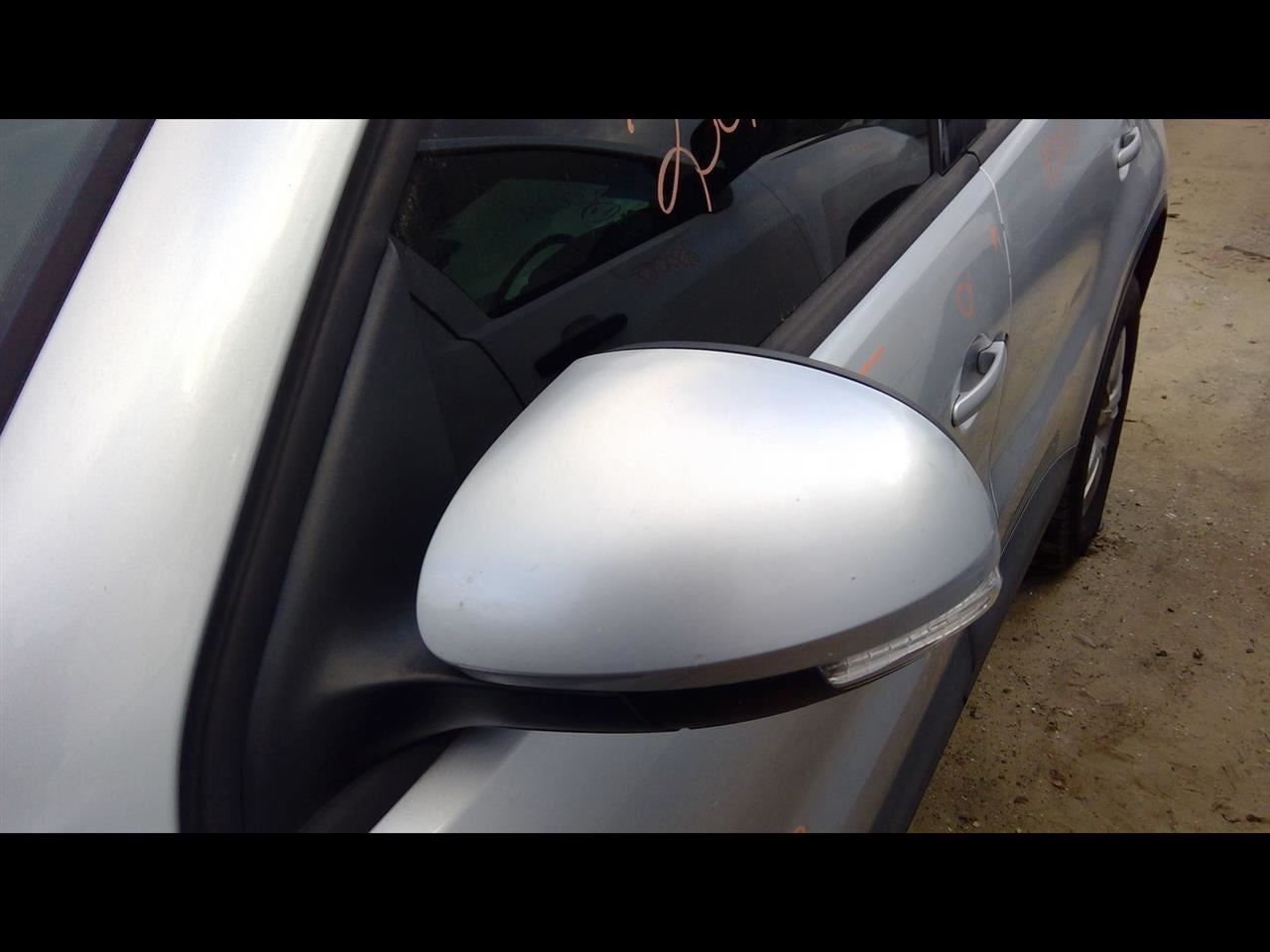 SHIFTER - TIGUAN    2013 Transmission Shift 1108009