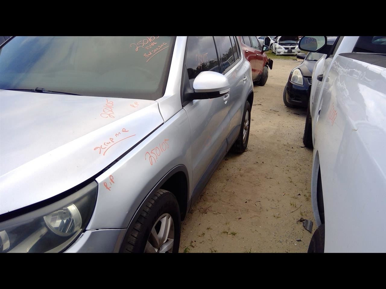 SHIFTER - TIGUAN    2013 Transmission Shift 1108009