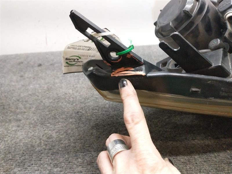 Passenger Right Headlight Halogen Fits 11-12 ROGUE 559286